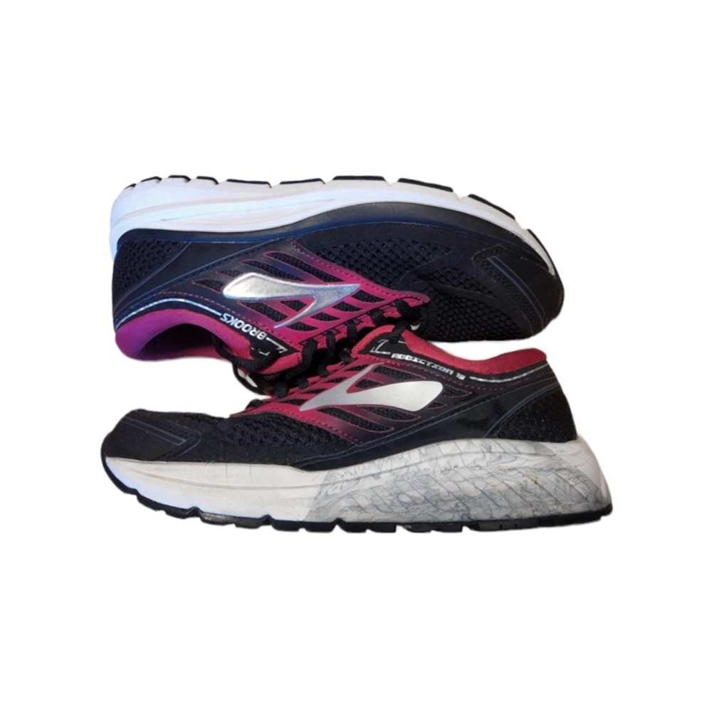 Brooks Addiction 13 Sneakers Womans Size 6 B
